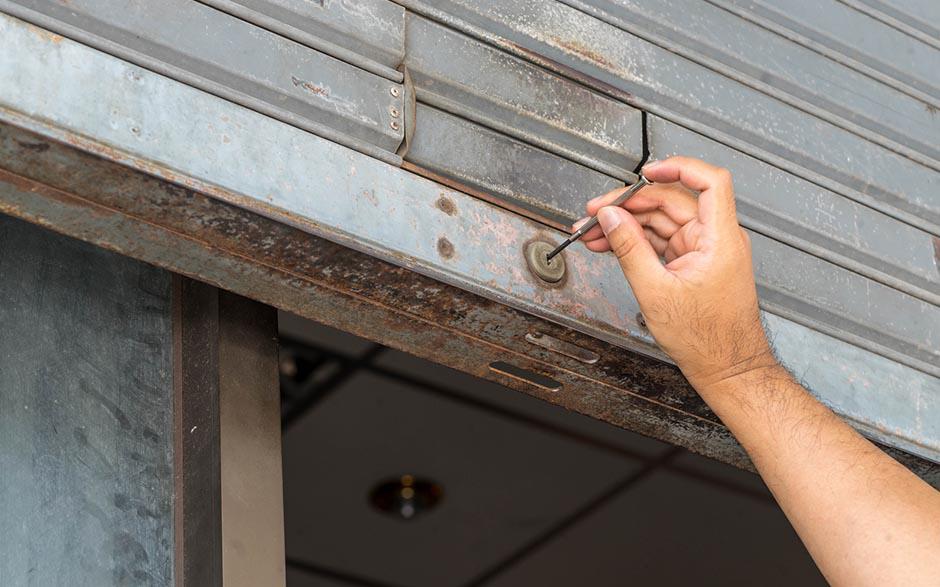 serrurier serrurerie metal maintenance Saint-Denis
